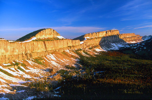 Chinese-Wall-Bob-Marshall-Wilderness-Montana