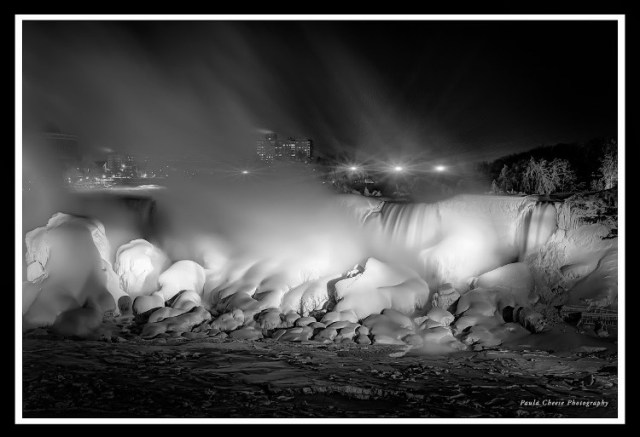 Niagra Falls, Paula Cheese