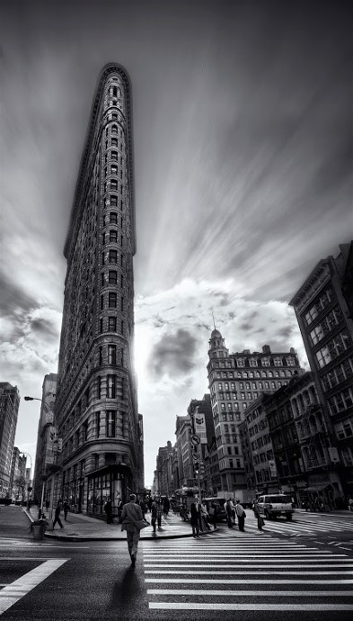 1The Edges of the Flatiron Building, NYC Trey Ratcliff