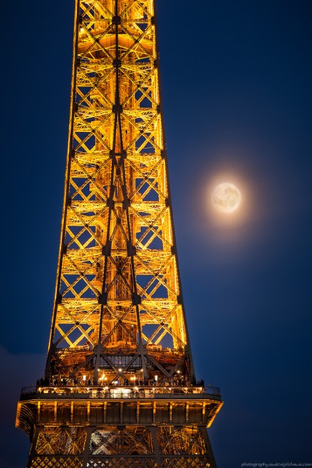 7Eiffel Tower-1 Andrzej Olchawa